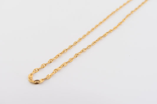 Twist Petite Chain